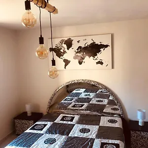 1727 La Via Degli Dei Bed & Breakfast